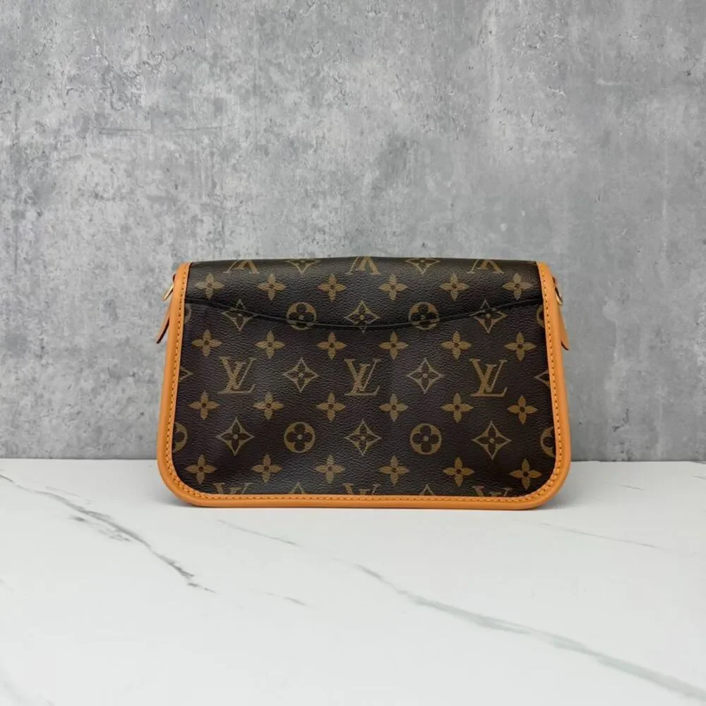 Louis Vuitton Women Pre-Loved Bag Very Good Condition